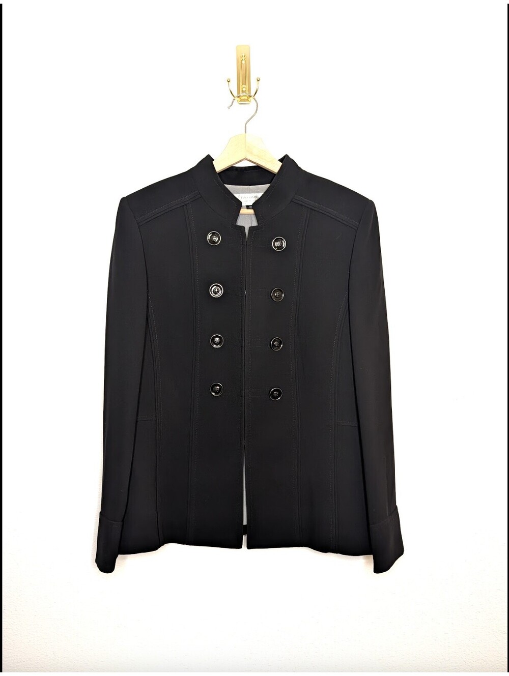 Tahari by Arthur S. Levine Suit Jacket